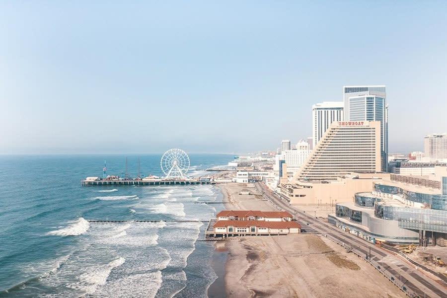2Br Condo On The Boardwalk With 3 Baths Cozysuites アトランティックシティー エクステリア 写真