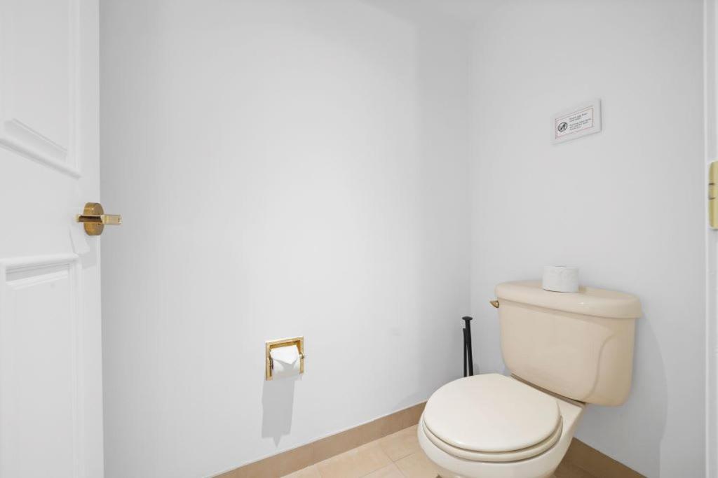 2Br Condo On The Boardwalk With 3 Baths Cozysuites アトランティックシティー エクステリア 写真